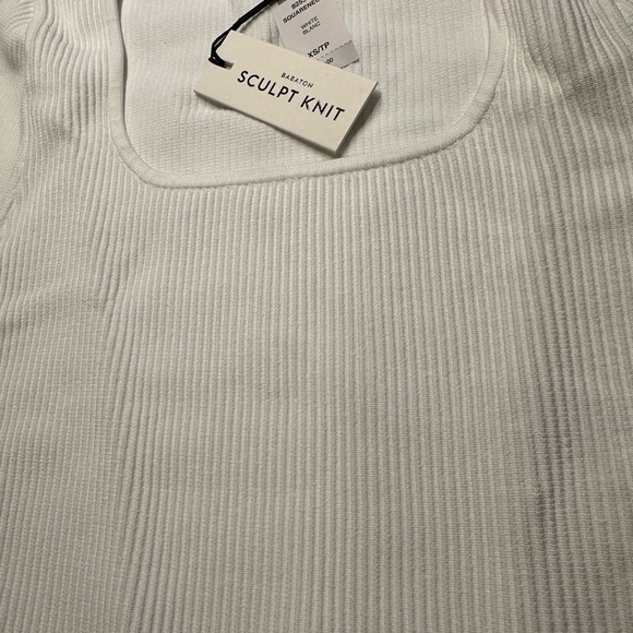Aritzia Babaton sculpt knit square neck ribbed size XS NWT - Picture 4 of 4